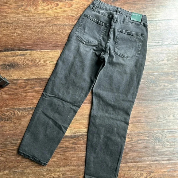 NEW Wild Fable Super High Rise Tapered Jean Black | Wild Fable Tapered Jean - Picture 3 of 13